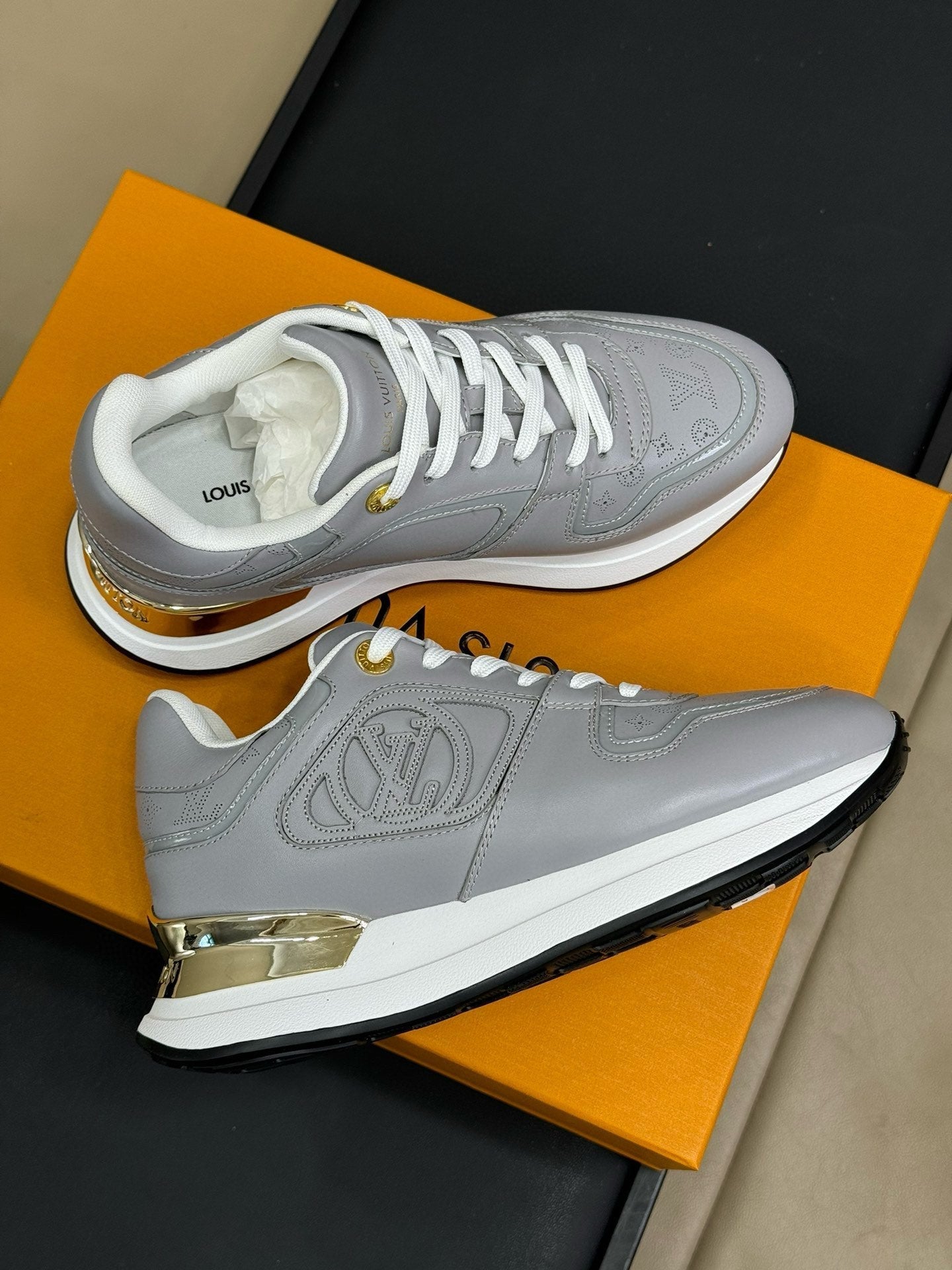 LV NEO RUN AWAY SNEAKER IN STEEL GRAY CALFSKIN、mysite、Cacoeks