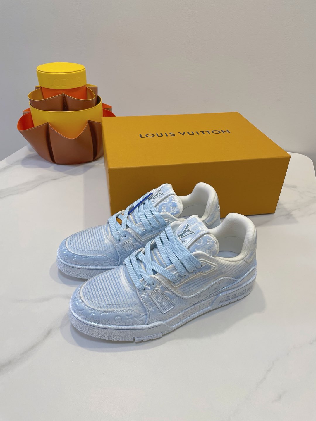 LV TRAINER MAXI SNEAKER IN WHITE MIX LIGHT BLUE EMBOSSED CALFSKIN、mysite、Cacoeks