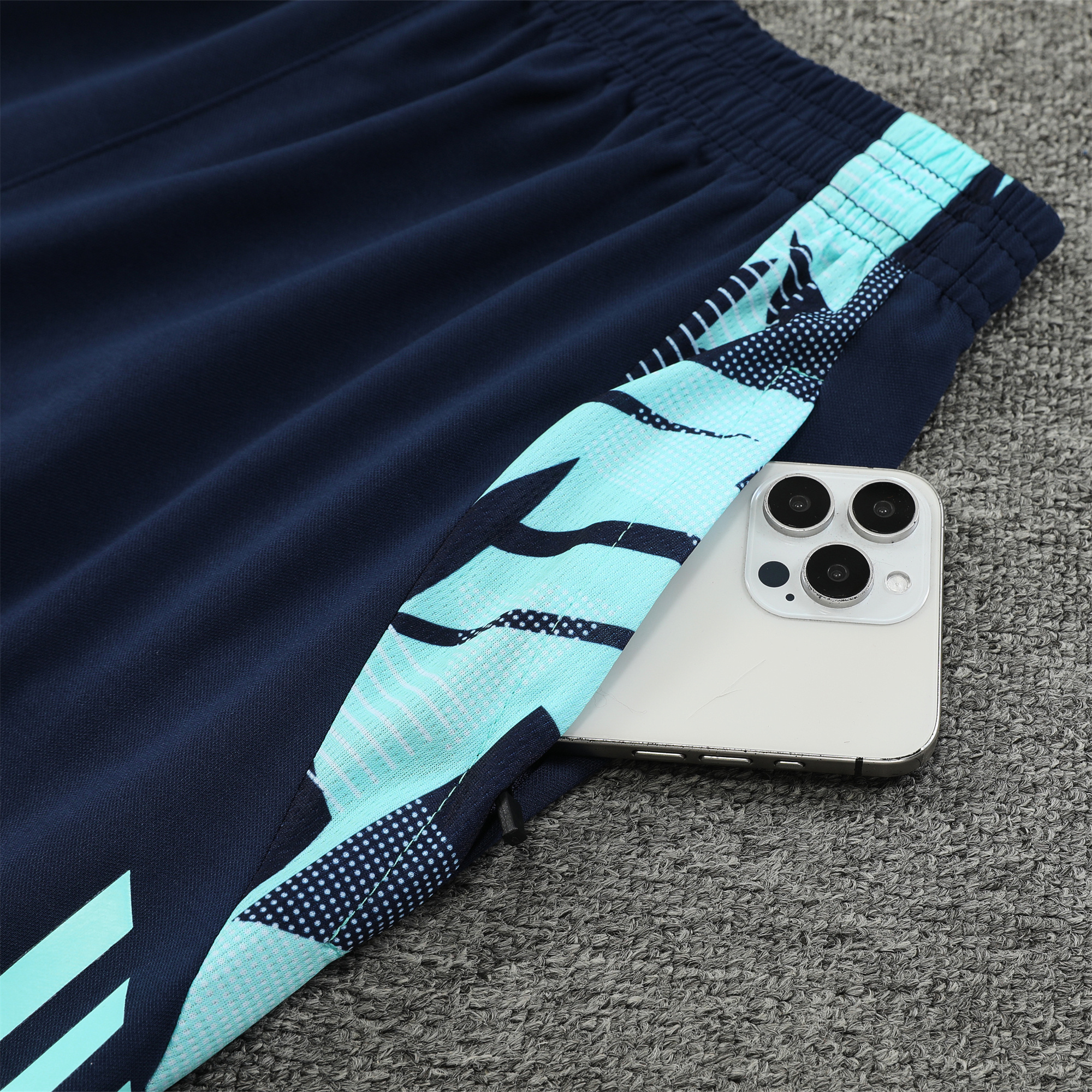 Higojerseys-Real Madrid 24-25 Vest Training Set - Light Green Vest & Deep Blue Shorts