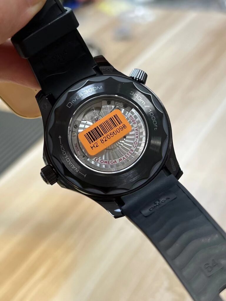 Đồng Hồ Omega Seamaster Vỏ Gốm Đen Dây Cao Su VS Factory 42mm