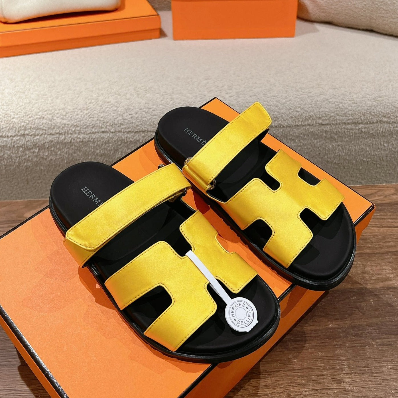 CHYPRE SANDAL BLACK MIX BRIGHT YELLOW CALFSKIN、mysite、Cacoeks