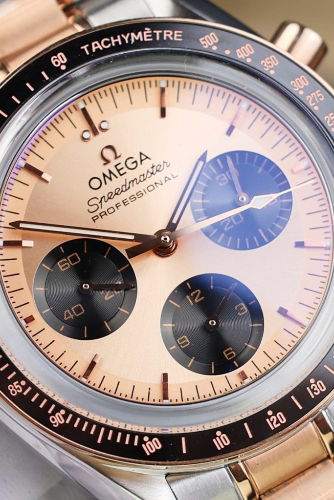 Đồng Hồ Omega SpeedMaster Chế Tác MoonWatch Demi Vàng Hồng 42mm (2)