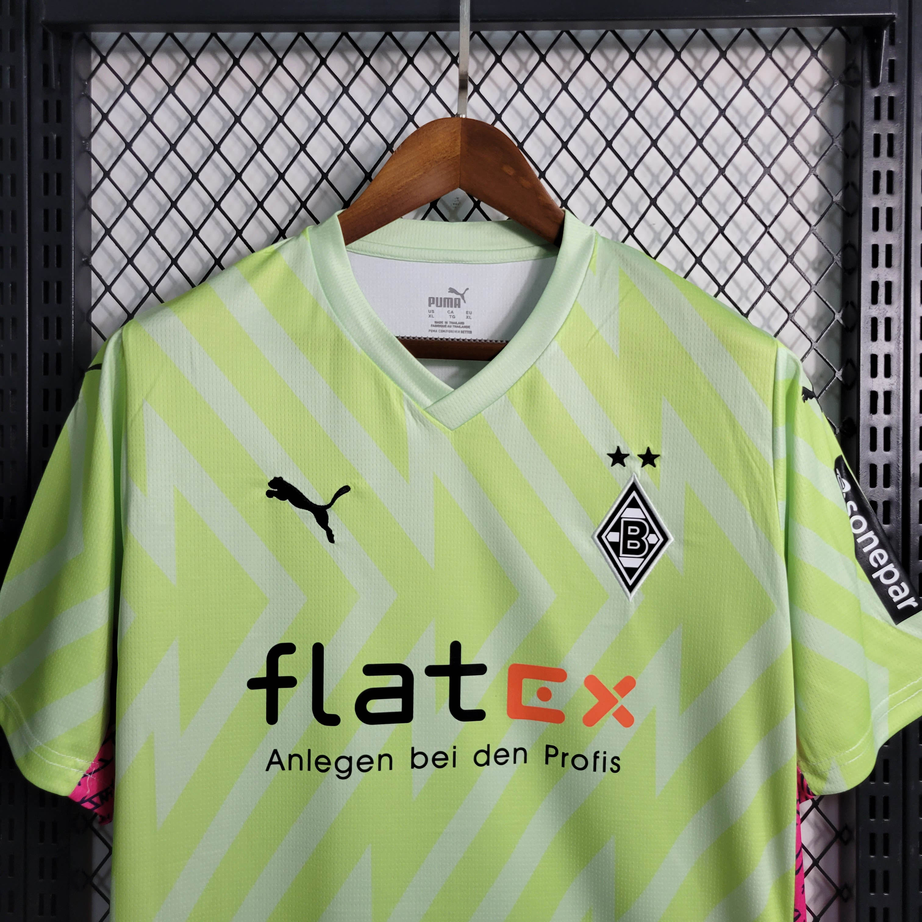 2023/2024 Borussia Mönchengladbach Goalkeeper Fluorescent Green Football Jersey 1:1 Thai Quality:football jersey mysite: unitedjerseyfootball 邓江浪:football