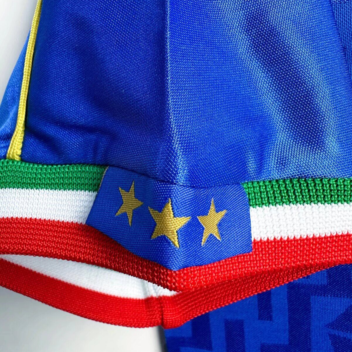 Higojerseys-Retro Italy 1995 Home Jersey