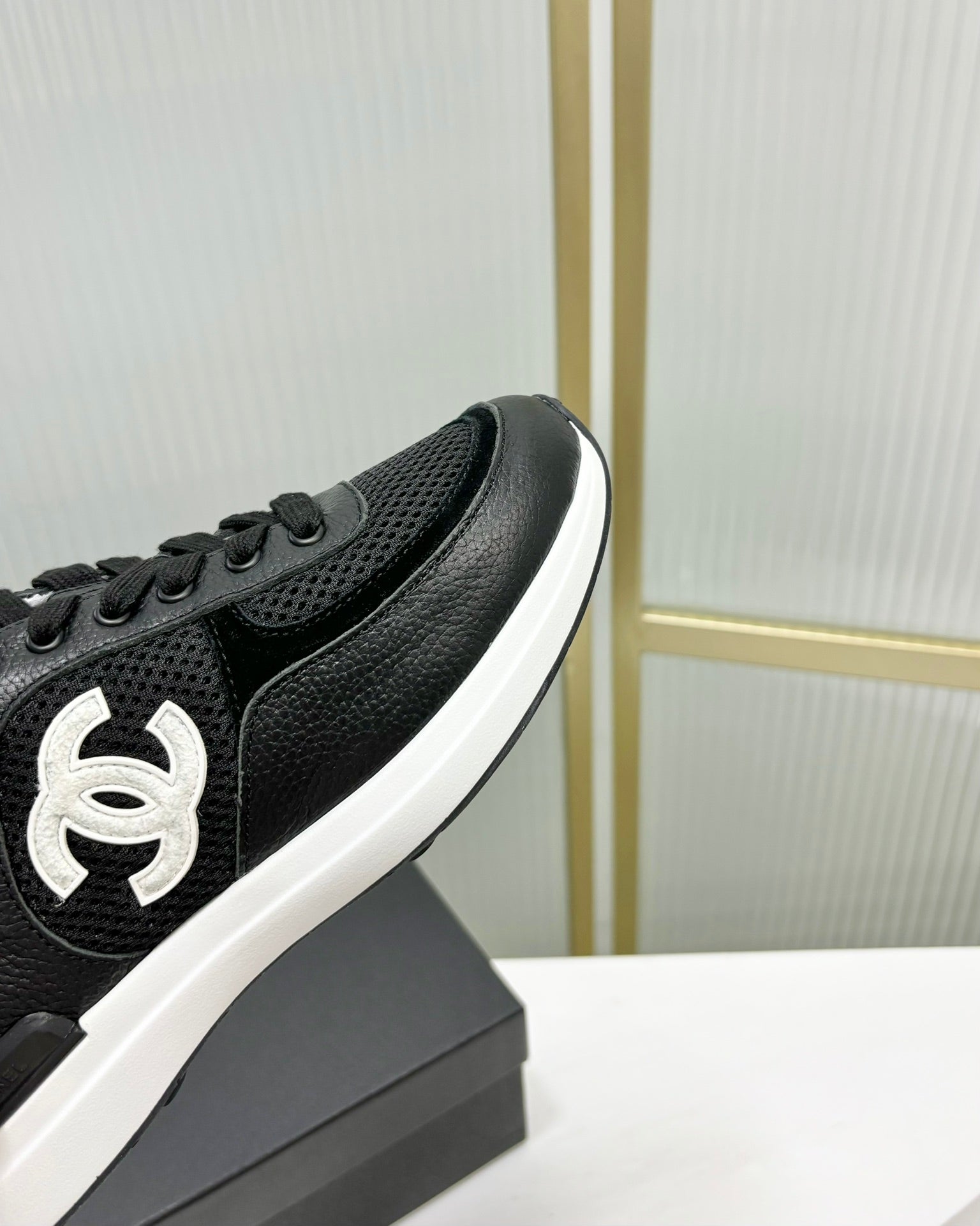 SNEAKER IN BLACK SUEDE WITH WHITE LOGO、mysite、Cacoeks