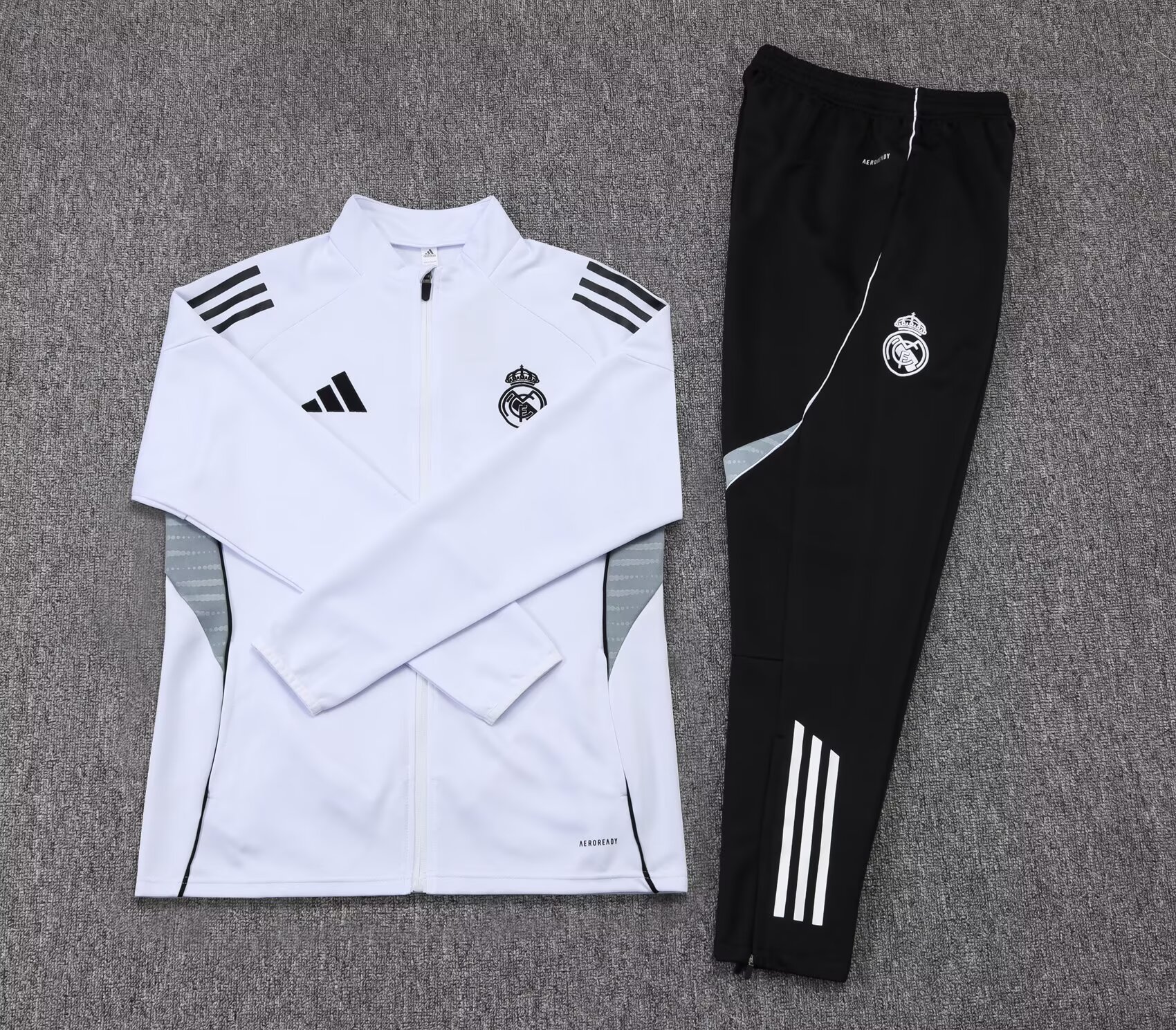 2025/2026 Real Madrid Long Zipped Jacket White Football Shirt Set:football jersey mysite: unitedjerseyfootball 邓江浪:football