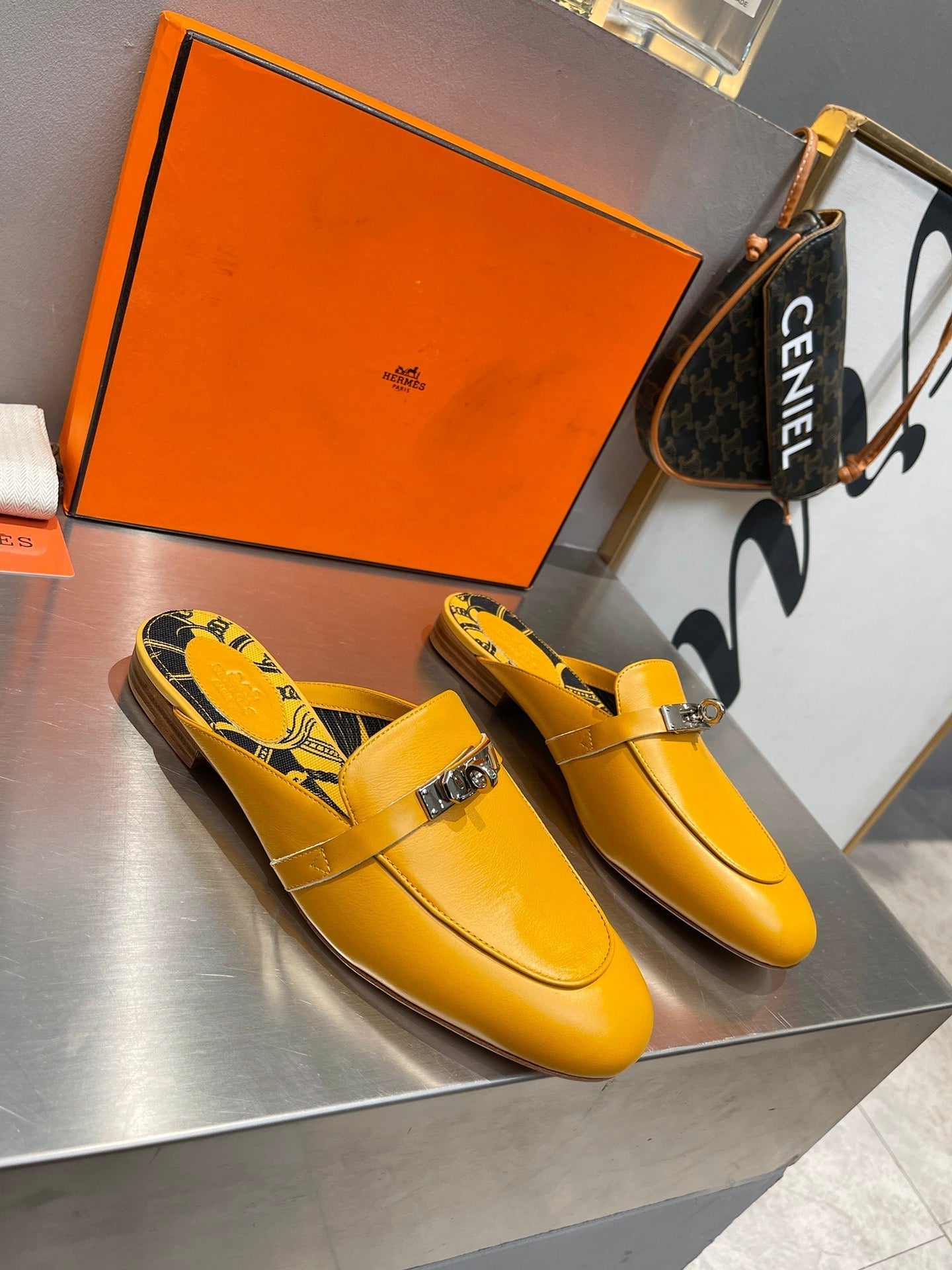 0Z MULE AMBER CALFSKIN WITH PATTERN、mysite、Cacoeks