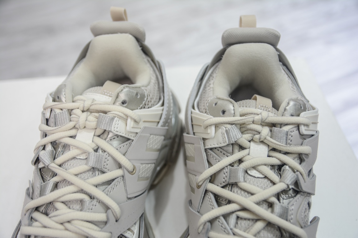 Balenciaga Track Recycled Sole Trainer in Beige、mysite、Cacoeks