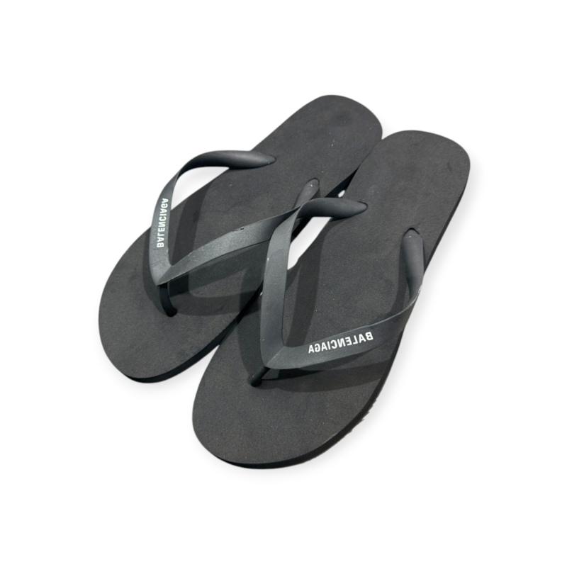 Balenciaga Thong Sandal in Black、mysite、Cacoeks