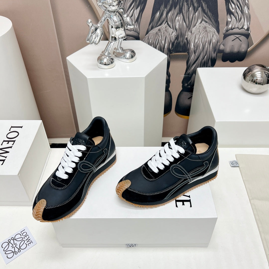 FLOW RUNNER SNEAKER IN FULL BLACK SUEDE AND SHEEPSKIN、mysite、Cacoeks