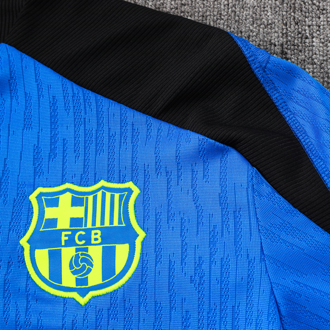 JerseysGala.com | Barcelona 24-25 Long Sleeve Training Set - Player Version - Blue Top and Black Pants -Customize Name, Number and Patch | Worldwide Shipping