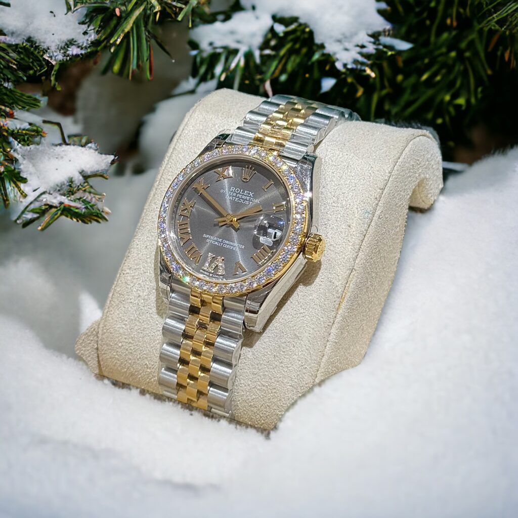 Đồng Hồ Rolex DateJust Độ Kim Cương Moissanite Replica 11 Mặt Xám 31mm (5)
