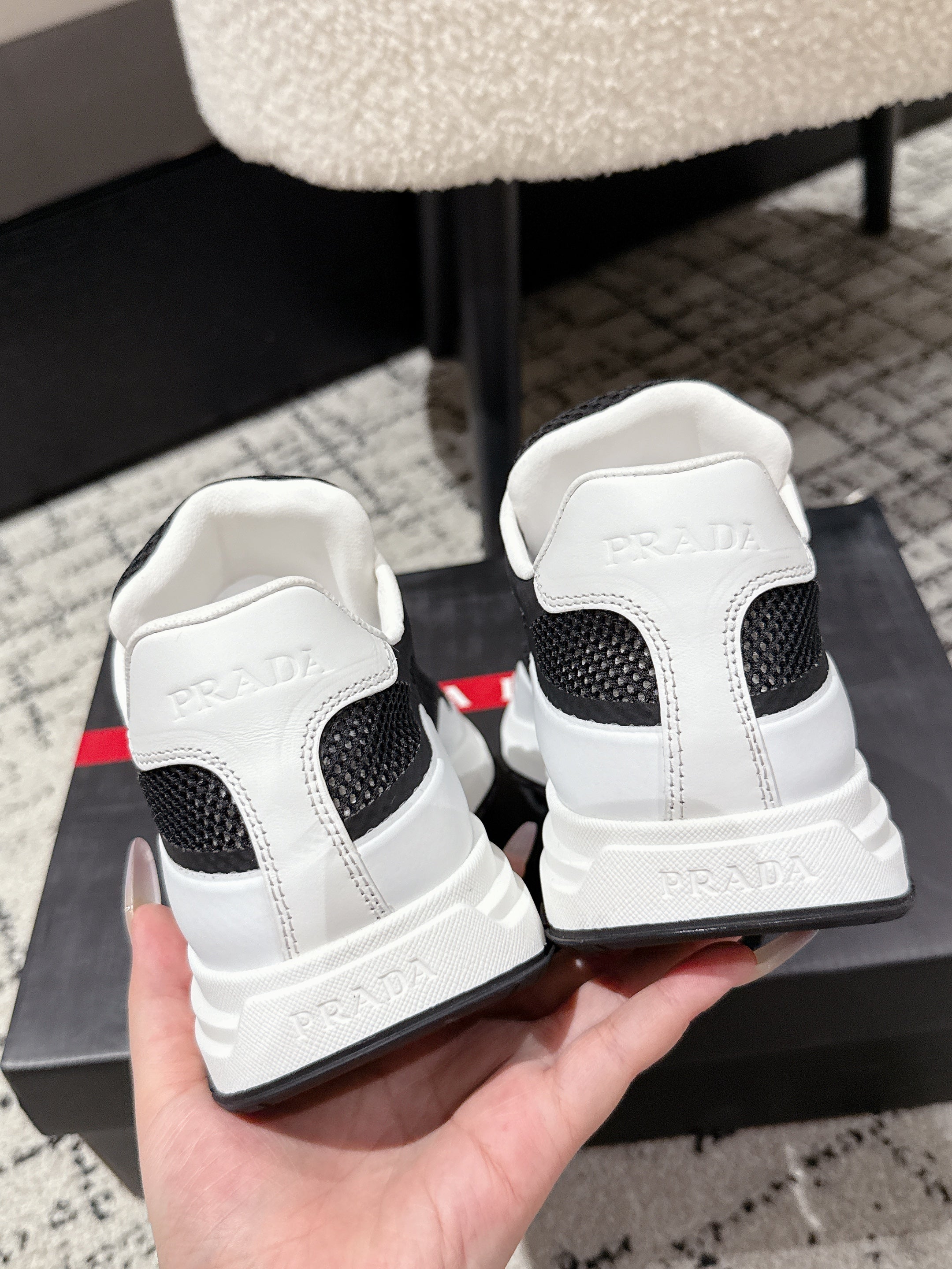 PRADA 25S MEN SNEAKERS IN BLACK AND WHITE CANVAS、mysite、Cacoeks