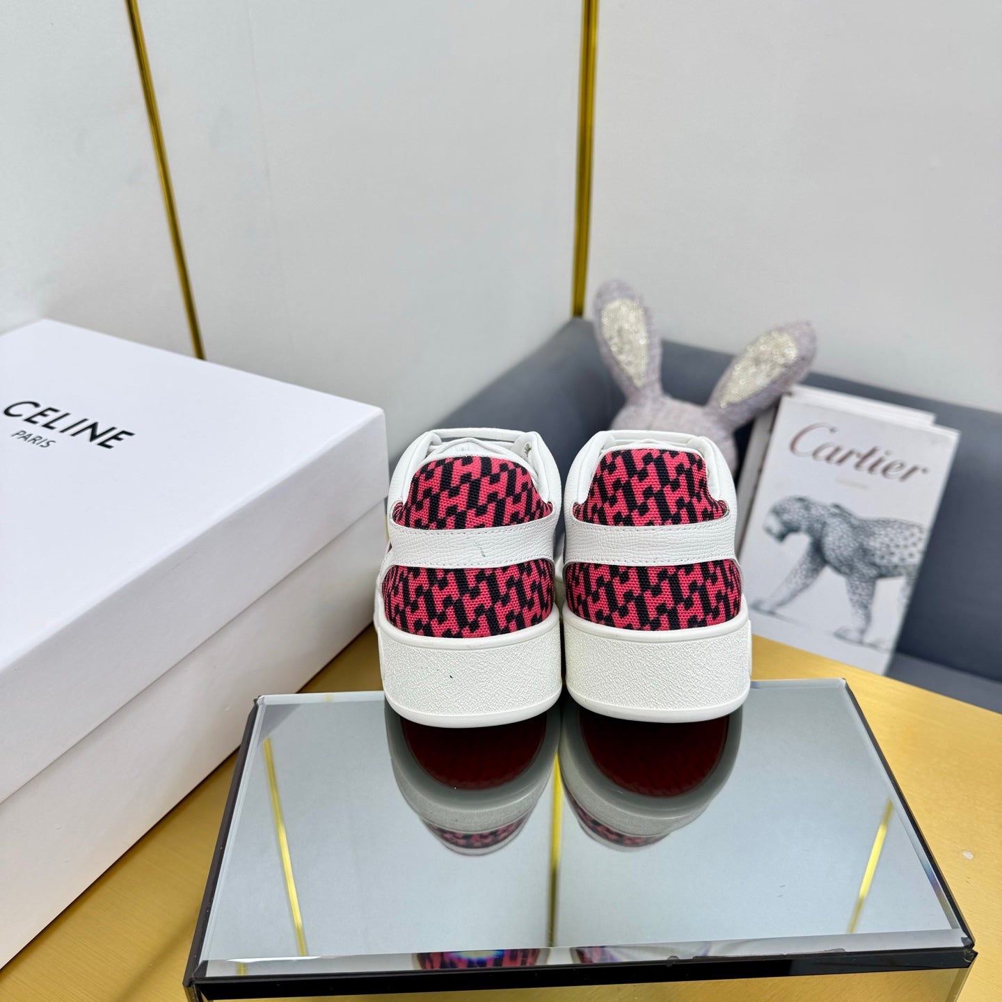 FREE SNEAKER IN WHITE CALFSKIN AND "H EN BIAIS" RED CANVAS.、mysite、Cacoeks