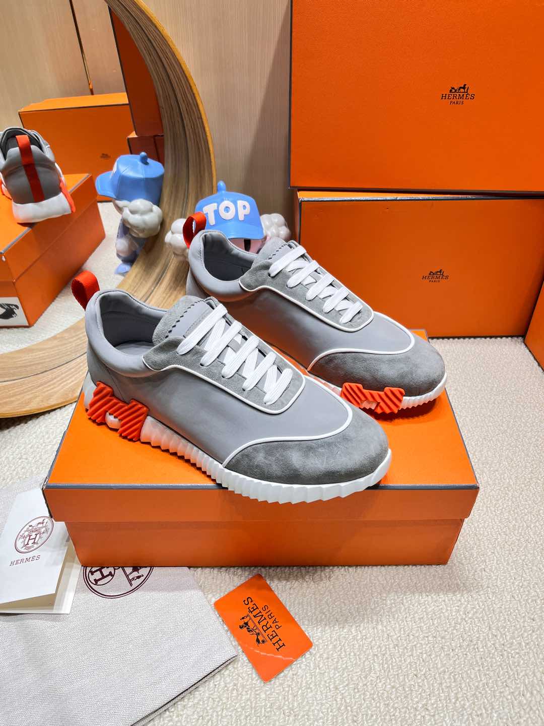 BOUNCING SNEAKER IN SMOKE GRAY SUEDE AND CALFSKIN、mysite、Cacoeks