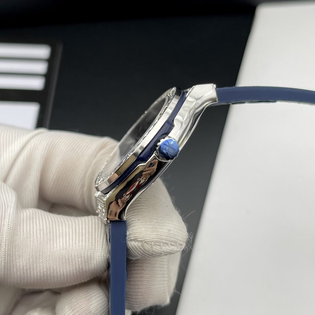 Đồng Hồ Hublot Nữ Classic Fusion Diamonds Màu Xanh Blue 33mm (3)
