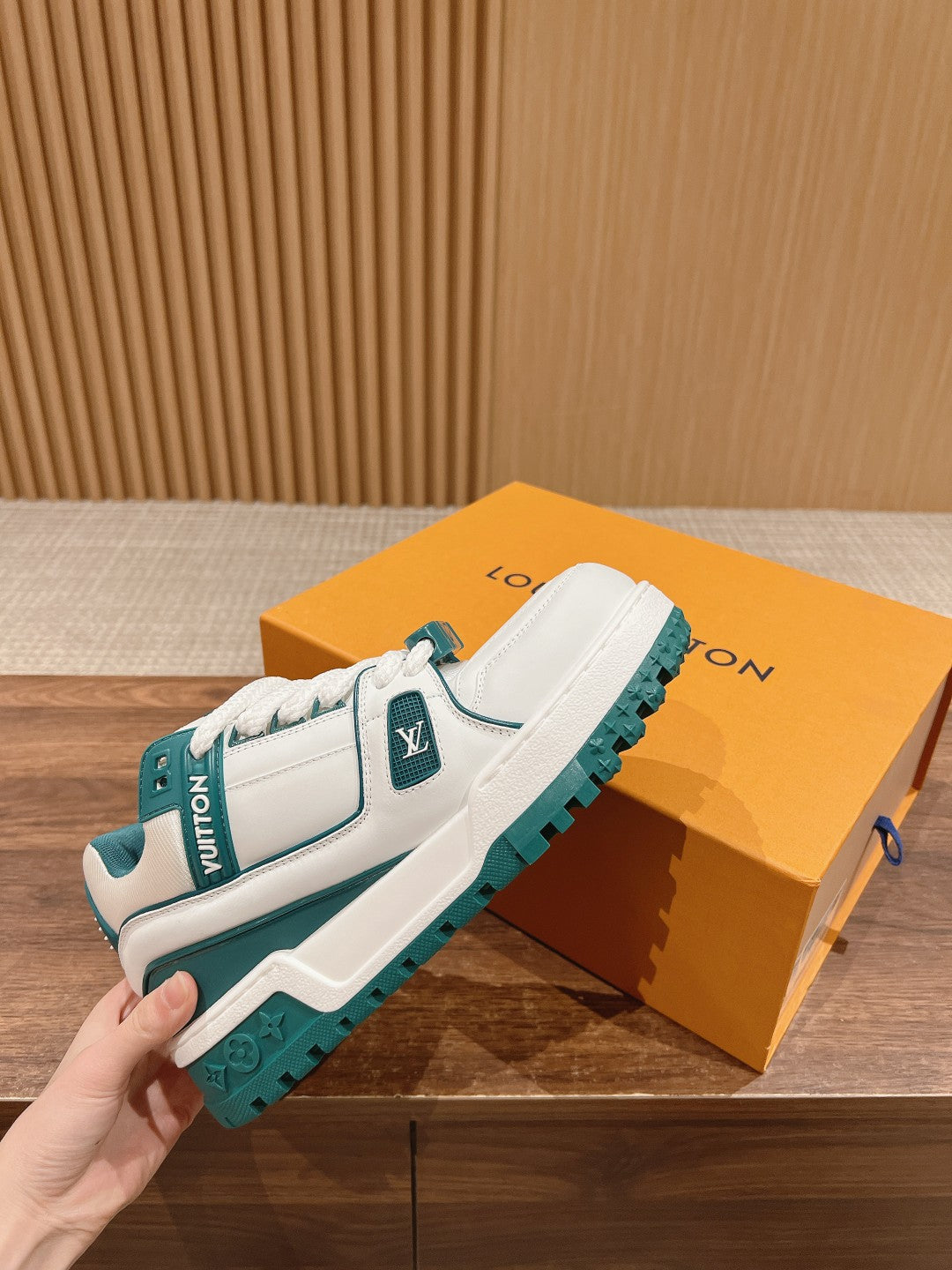 LV Trainer Maxi Sneaker White Mix Emerald Green Calfskin、mysite、Cacoeks
