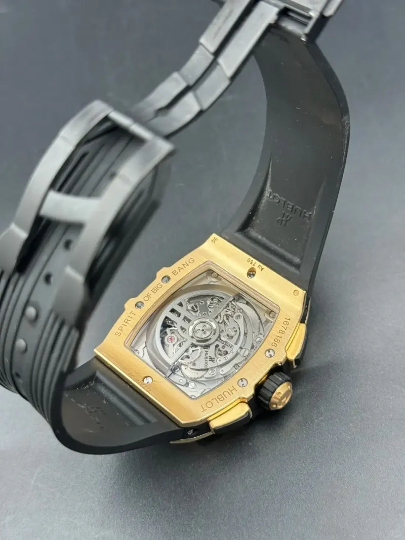 Hublot Big Bang Ref. 642.VX.0130.RX Super Clone Watch – Titanium Black Carbon Fiber Dial Rubber Strap Fake Replica