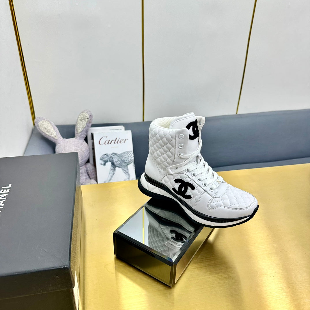 ATHLETIC SHOES IN WHITE CALFSKIN、mysite、Cacoeks