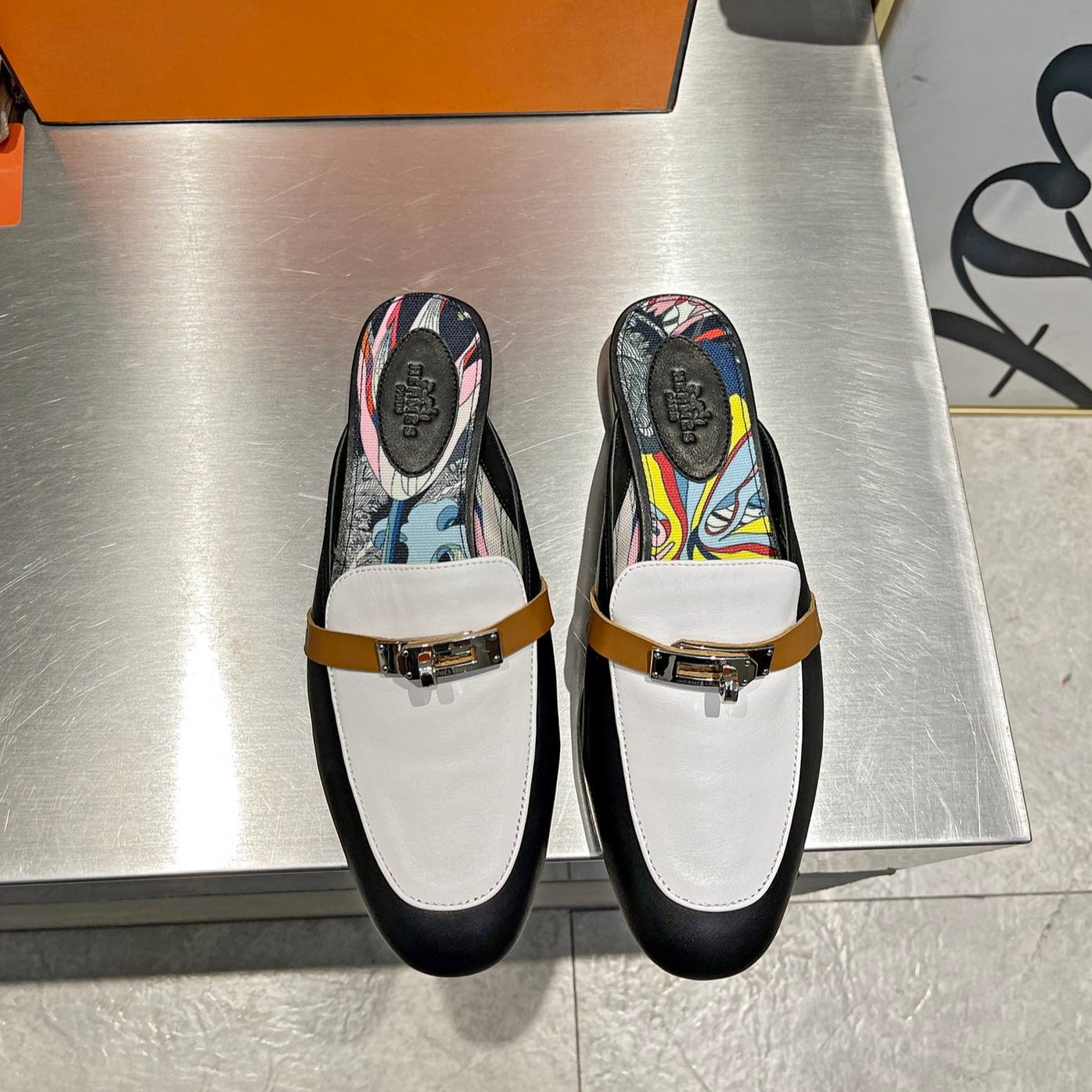 0Z MULE WHITE AND BLACK CALFSKIN WITH PATTERN、mysite、Cacoeks