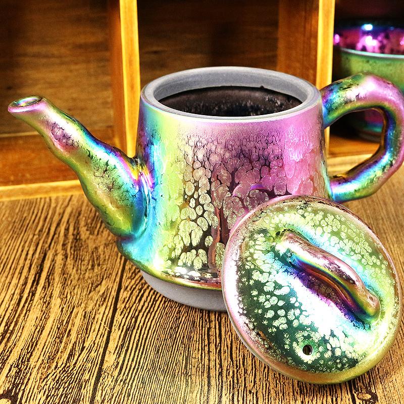 GEEK BAR-https://www.hot-toy.com/