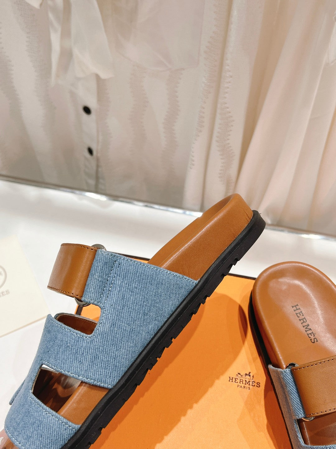 CHYPRE SANDAL BRIGHT BROWN LAMBSKIN AND BLUE DENIM、mysite、Cacoeks