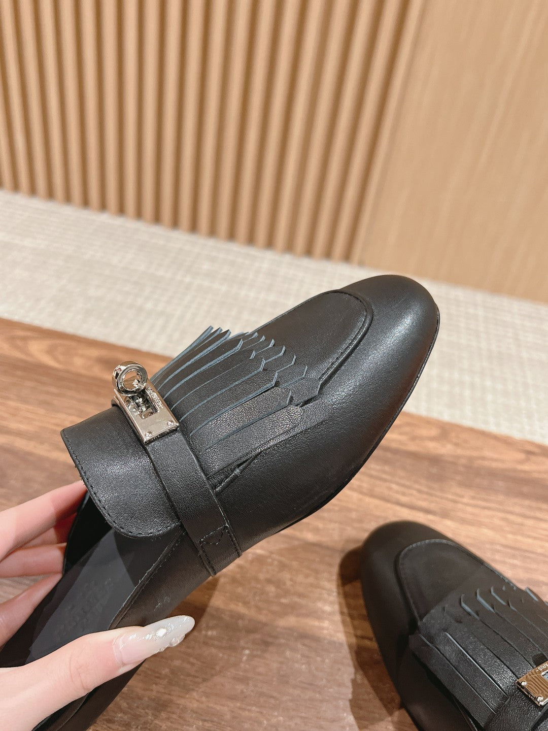 0Z Mule Fringed Black、mysite、Cacoeks