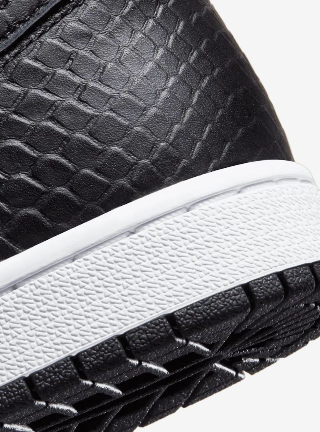 Air Jordan 1 Retro High Satin Snake Chicago、JORDAN、Cacoeks