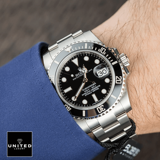 Rolex Submariner 116610LN-0001 2021 Black Dial Replica 6 Rolex Submariner 116610LN Black Dial Replica on the wrist in a suit