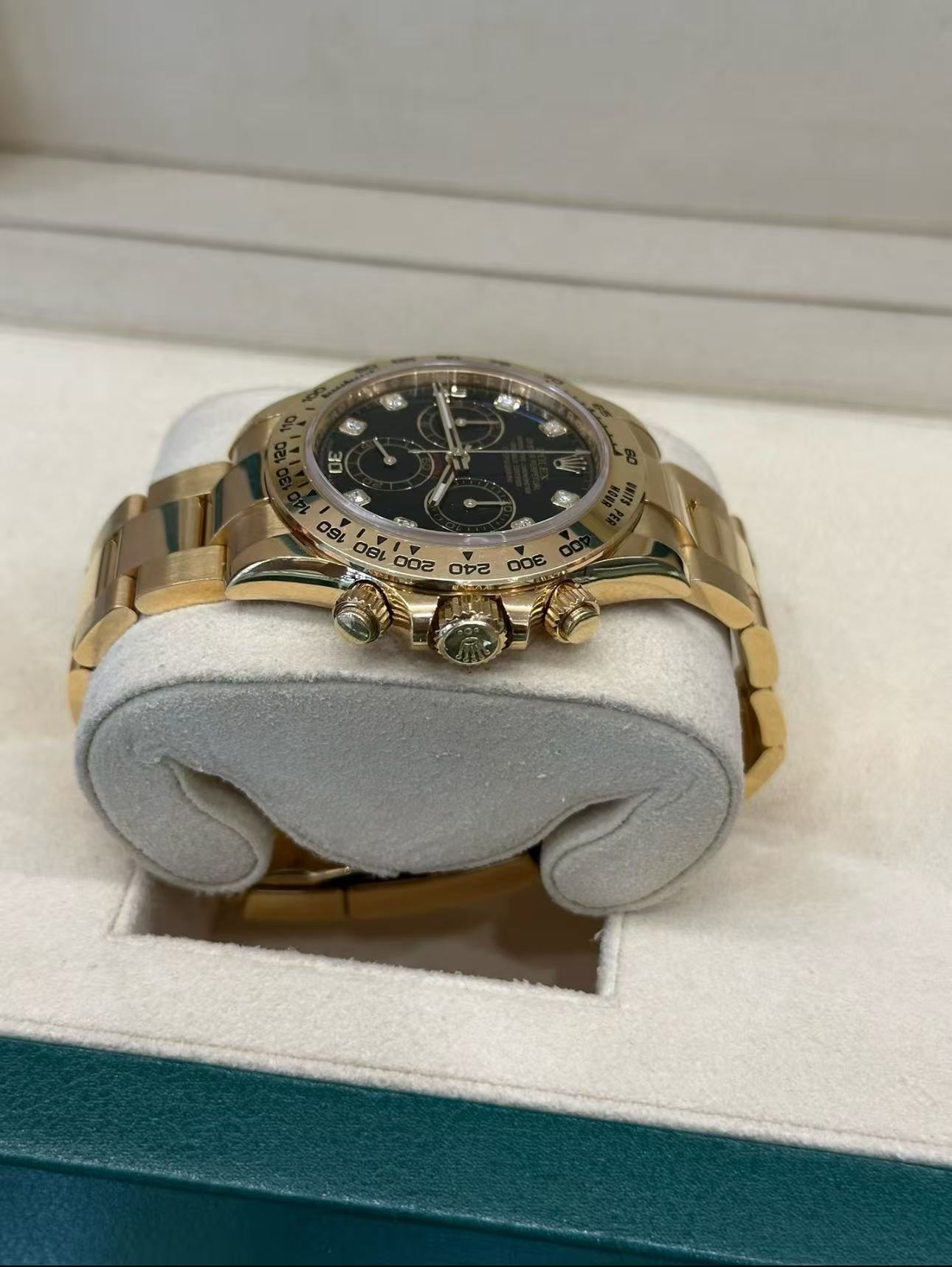 Rolex Daytona Black Dial Super Clone SwissReplica Watch 18kGold Bracelet Ref 116508-4130 Swiss Movement