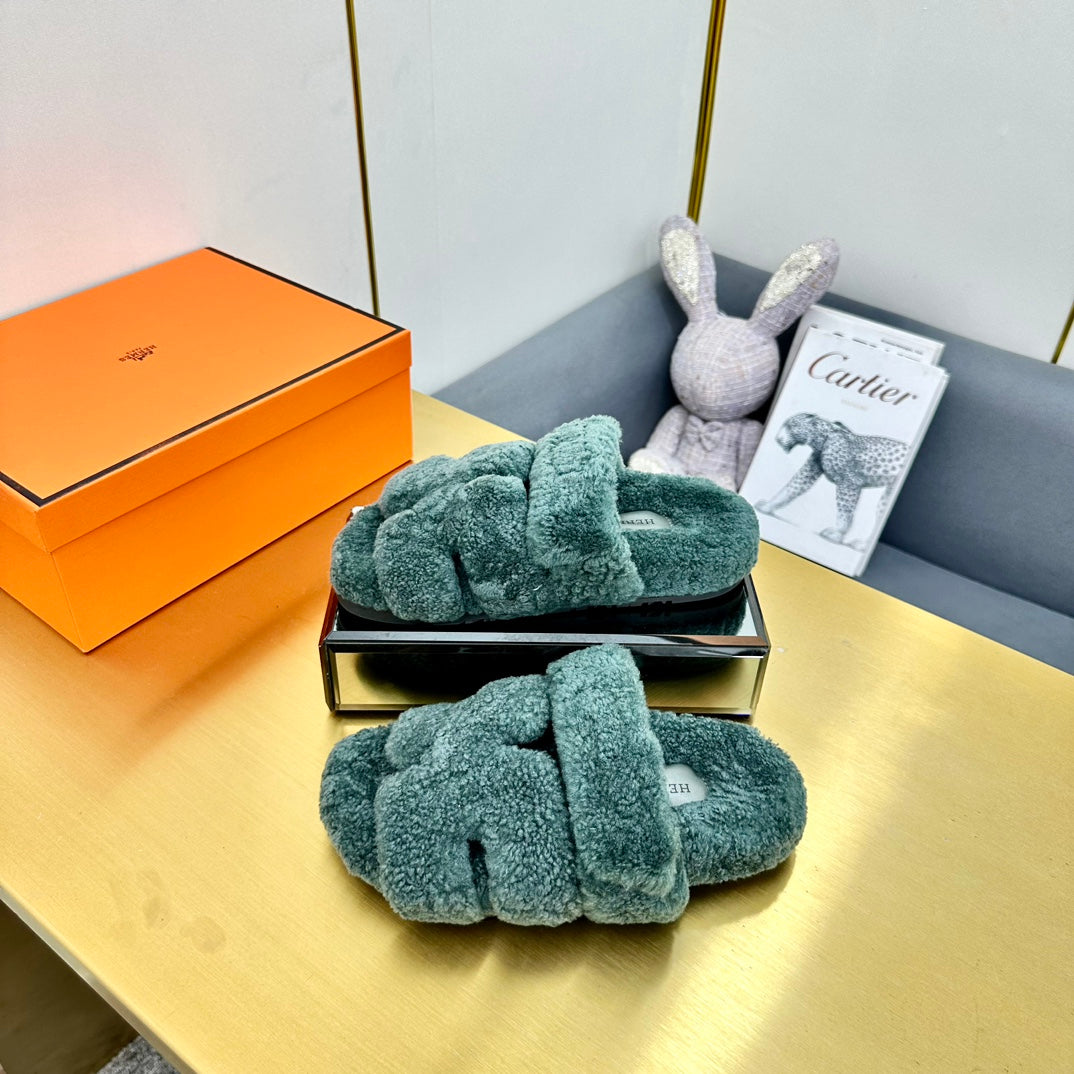 CHYPRE SANDAL IN FOREST GREEN SHEARLING、mysite、Cacoeks