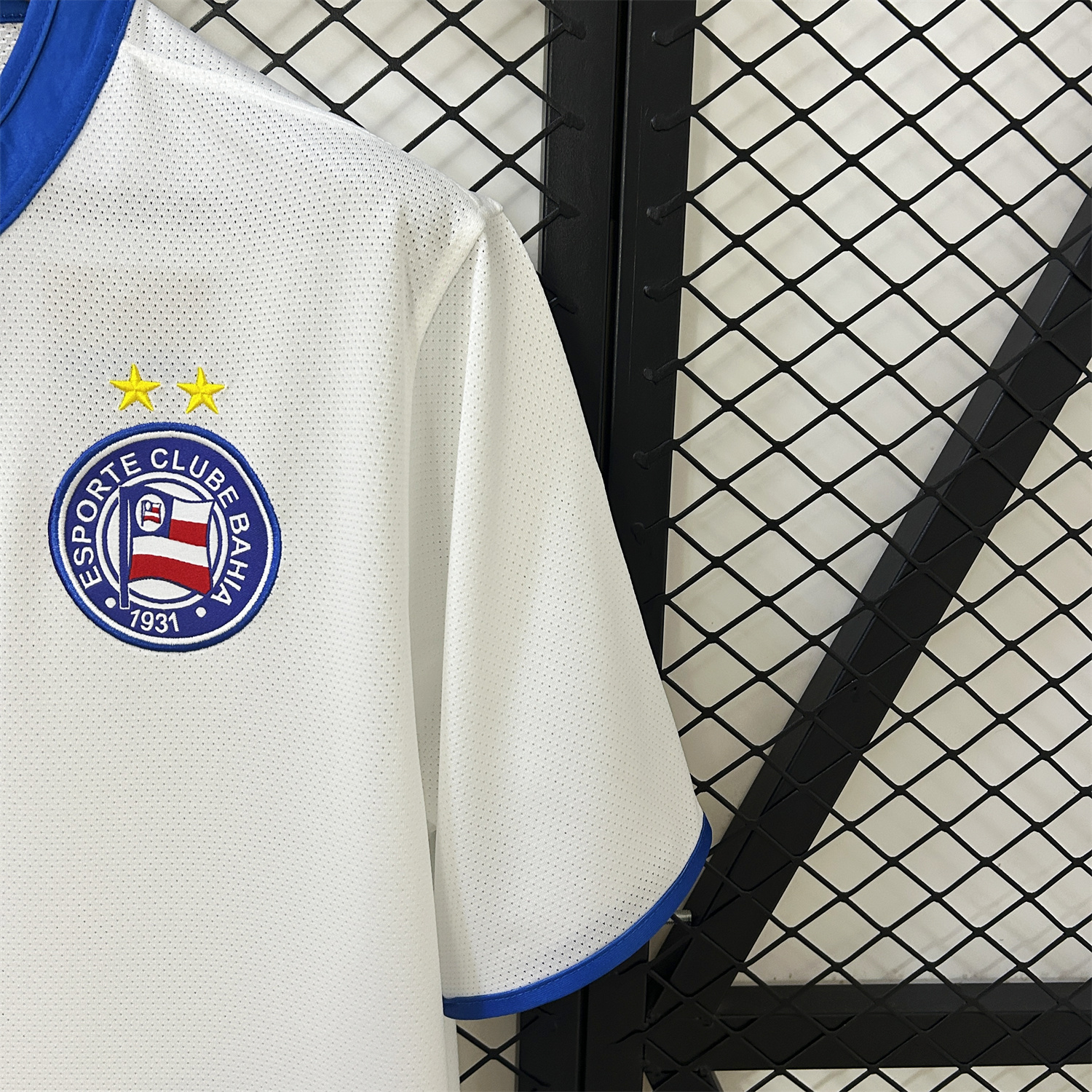 foot-Retro Bahia 2013-14 Home Unsponsored Jersey