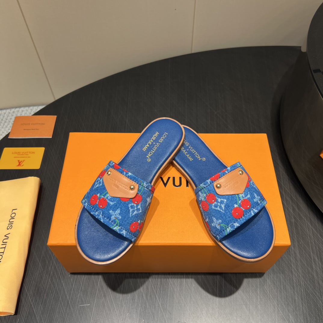 LV SLIDE SANDALS 25S IN DARK BLUE DENIM AND CALFSKIN WITH LOGO PRINT、mysite、Cacoeks