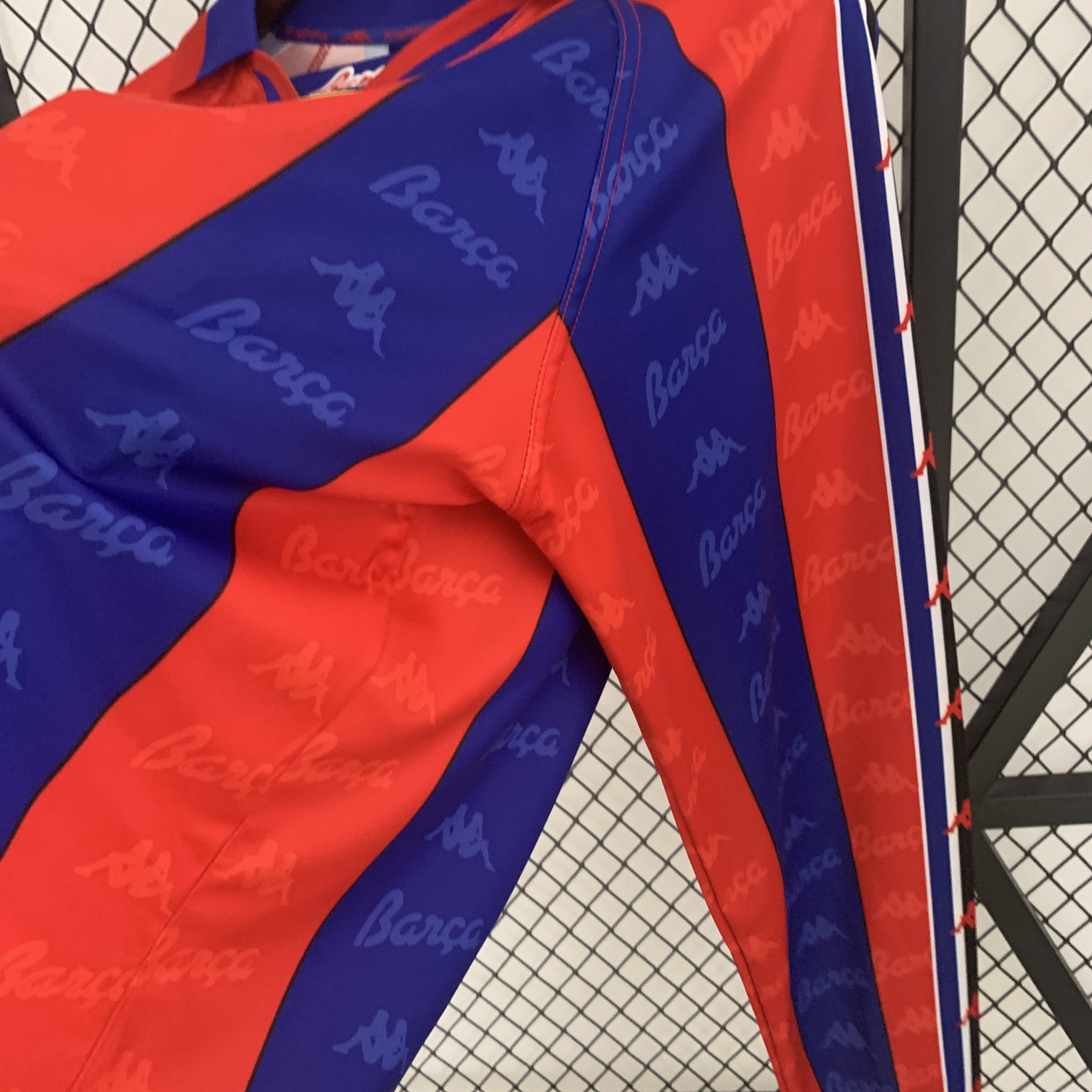 Higojerseys-Retro Barcelona 96-97 Home Stadium Long Sleeve Jersey