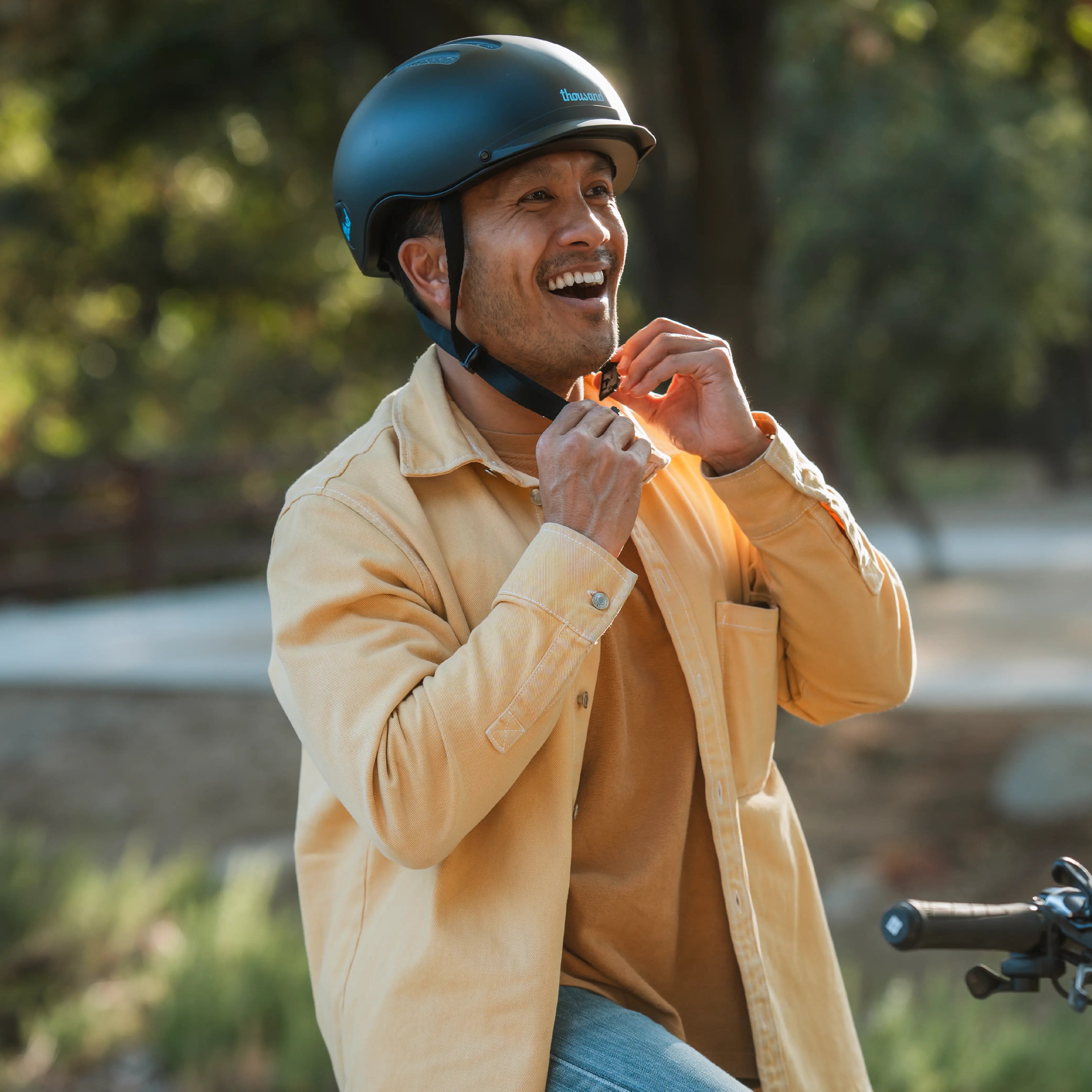 Thousand Chapter MIPS Helmet - Lectric Black、mySite、bearsvspackers