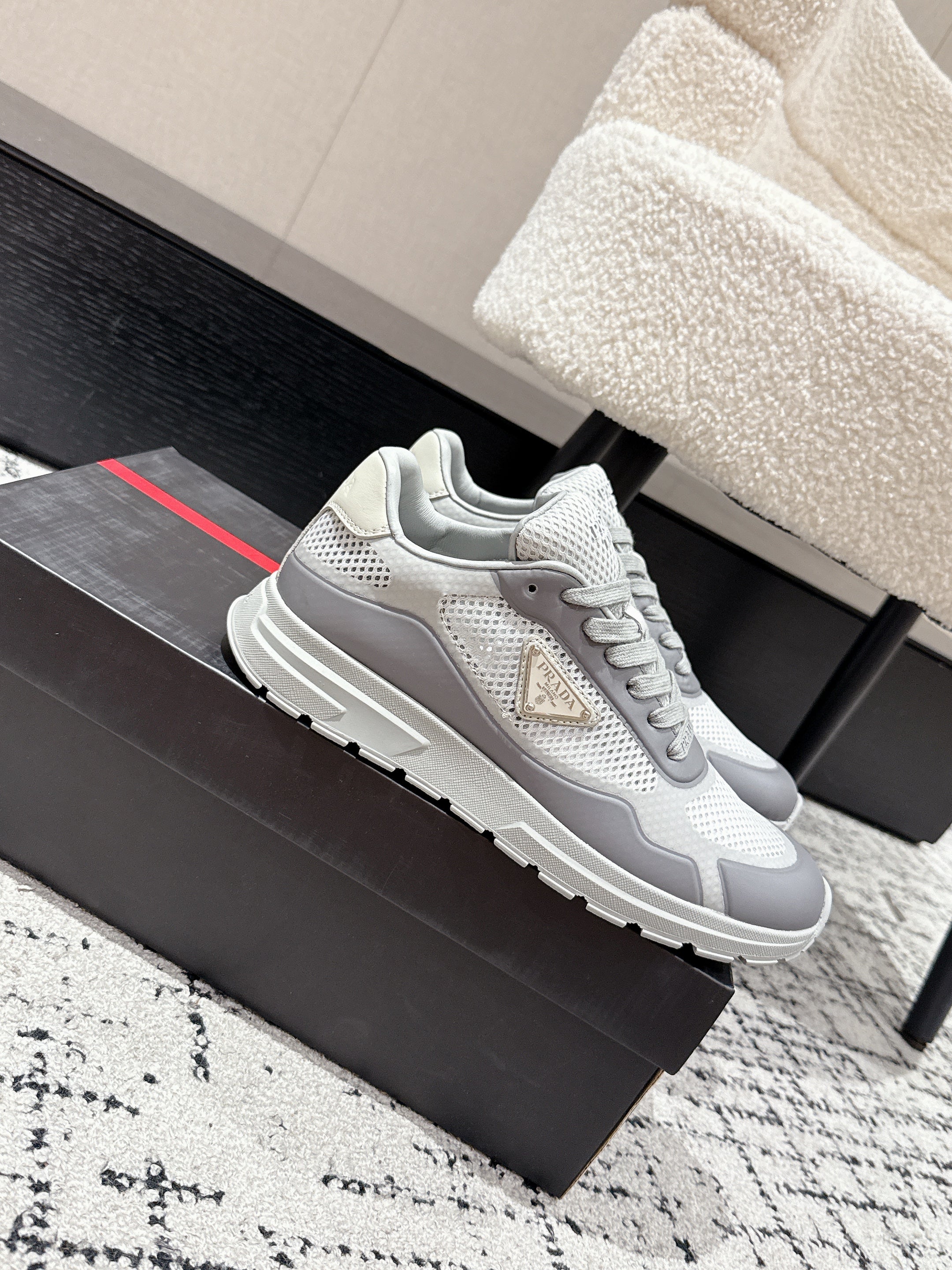 PRADA 25S MEN SNEAKERS IN GRAY AND WHITE CANVAS、mysite、Cacoeks