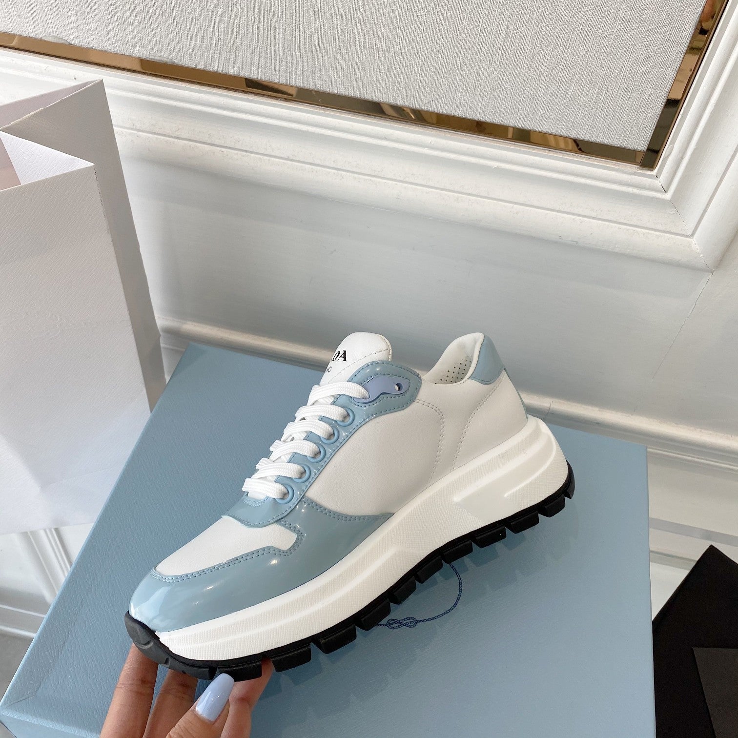 PRADA 25S THICK SOLE SNEAKER IN WHITE AND LIGHT BLUE CALFSKIN、mysite、Cacoeks