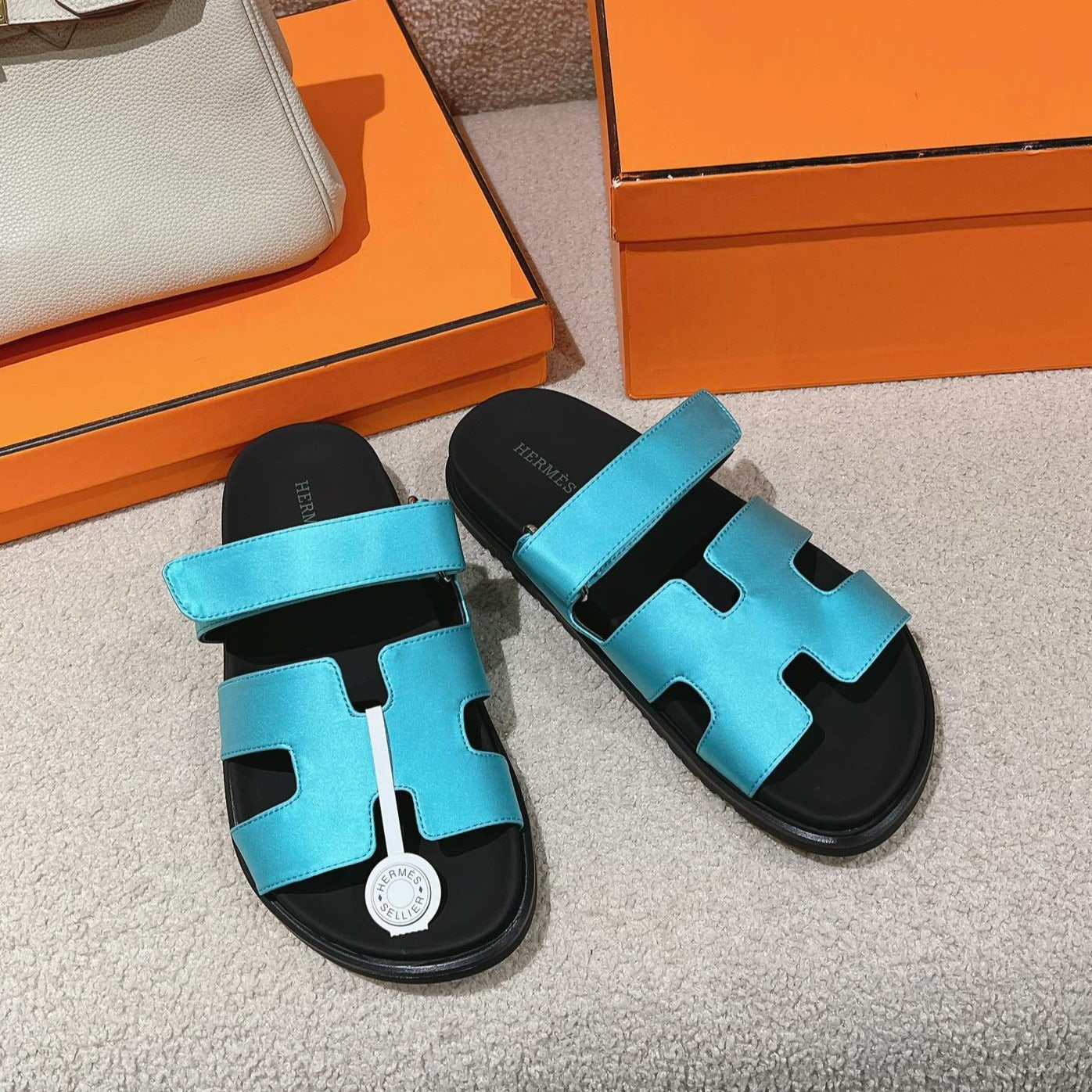 CHYPRE SANDAL BLACK MIX SKY CALFSKIN、mysite、Cacoeks
