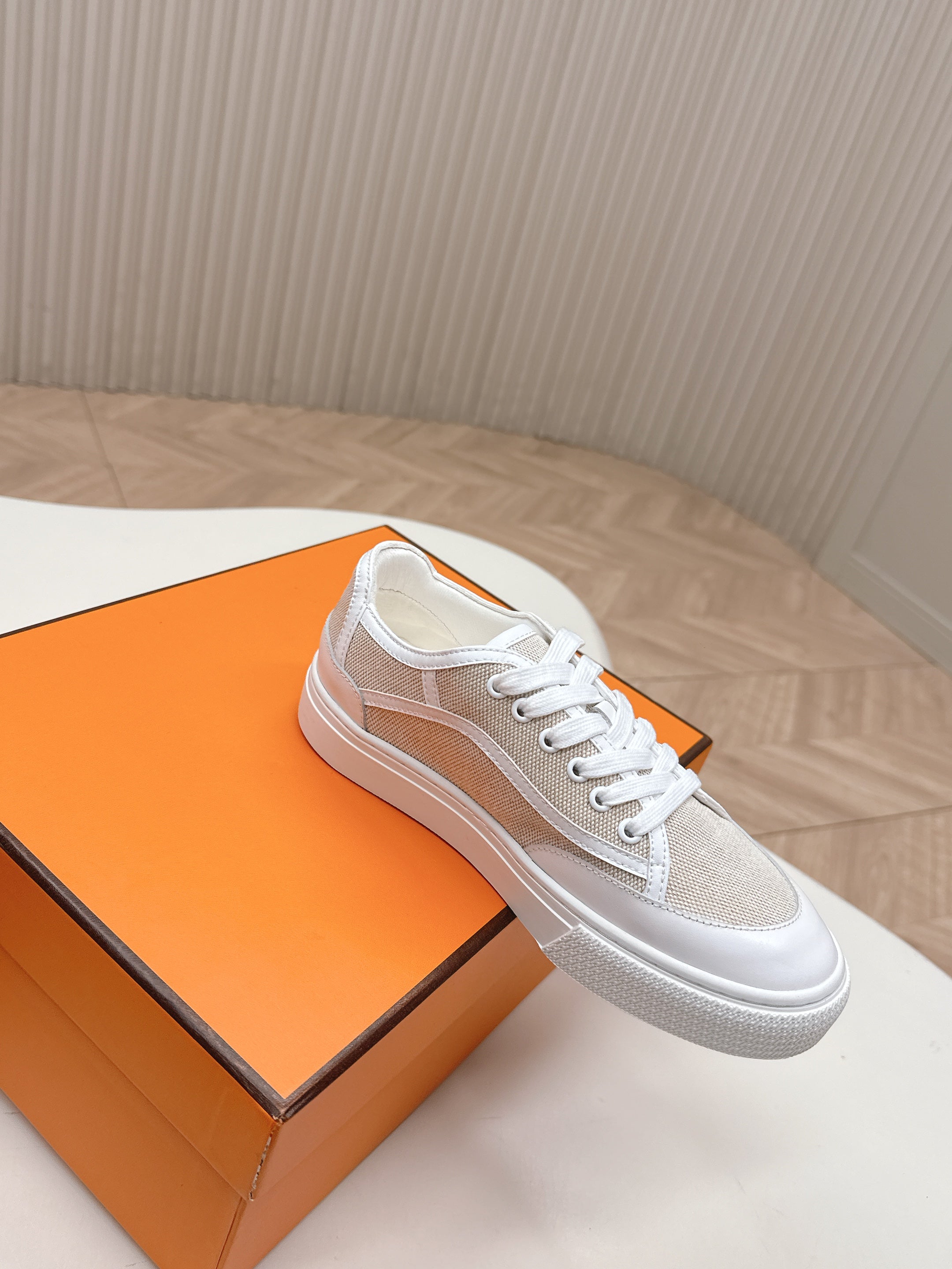 HM 25S SNEAKER LOW SPORTS IN BEIGE CANVAS MIX WHITE LAMBSKIN、mysite、Cacoeks