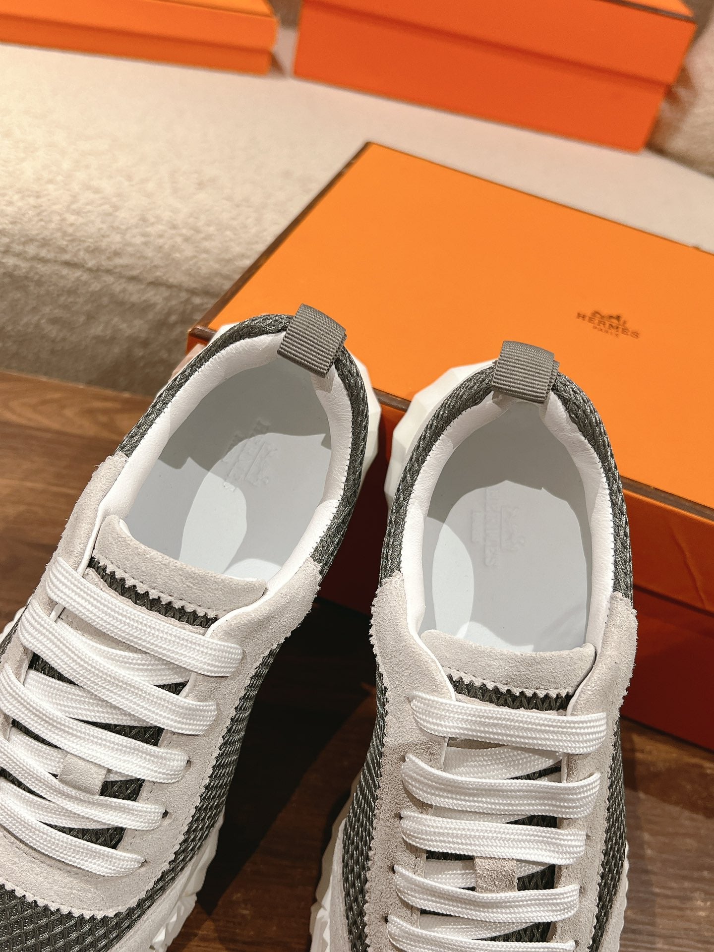 MAINLAND SNEAKER IN PALE GRAY SUEDE AND SMOKE GRAY BREATHABLE MESH FABRIC、mysite、Cacoeks