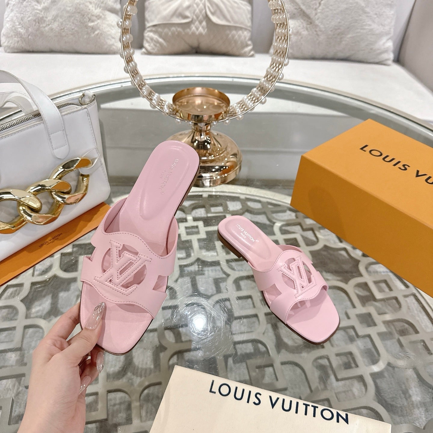 ISOLA FLAT SLIDE IN PASTEL PINK CALFSKIN、mysite、Cacoeks