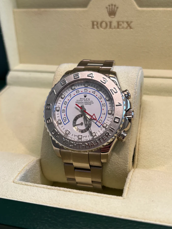 兼职  林炎: luxecystore