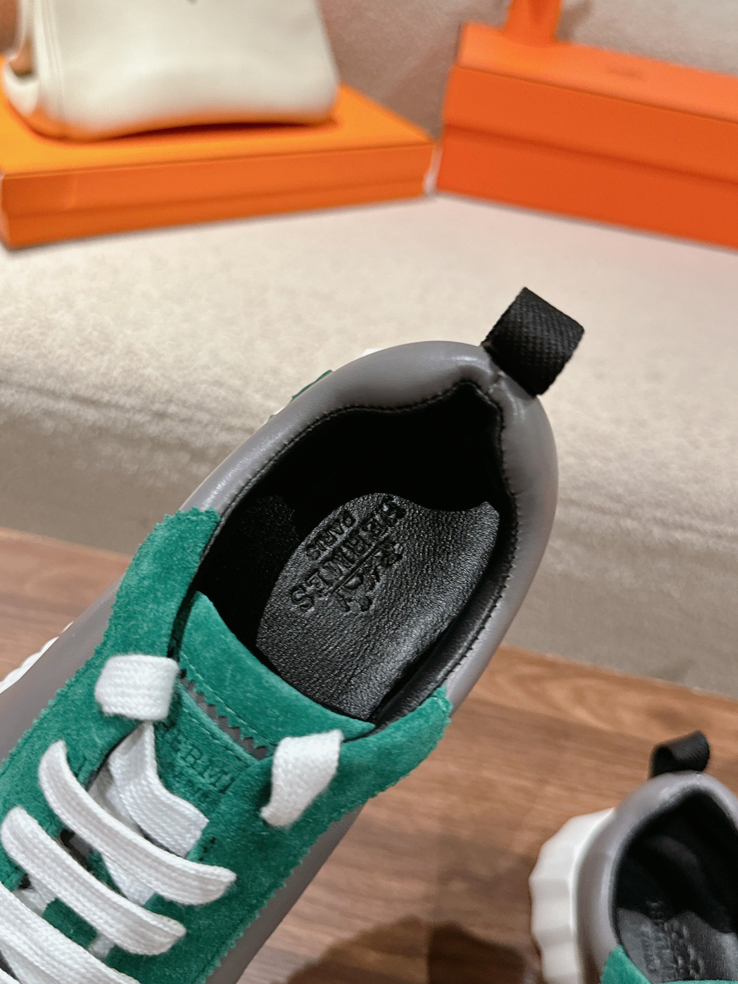 MAINLAND SNEAKER IN PALE GRAY SUEDE AND MOUSE GRAY CALFSKIN、mysite、Cacoeks