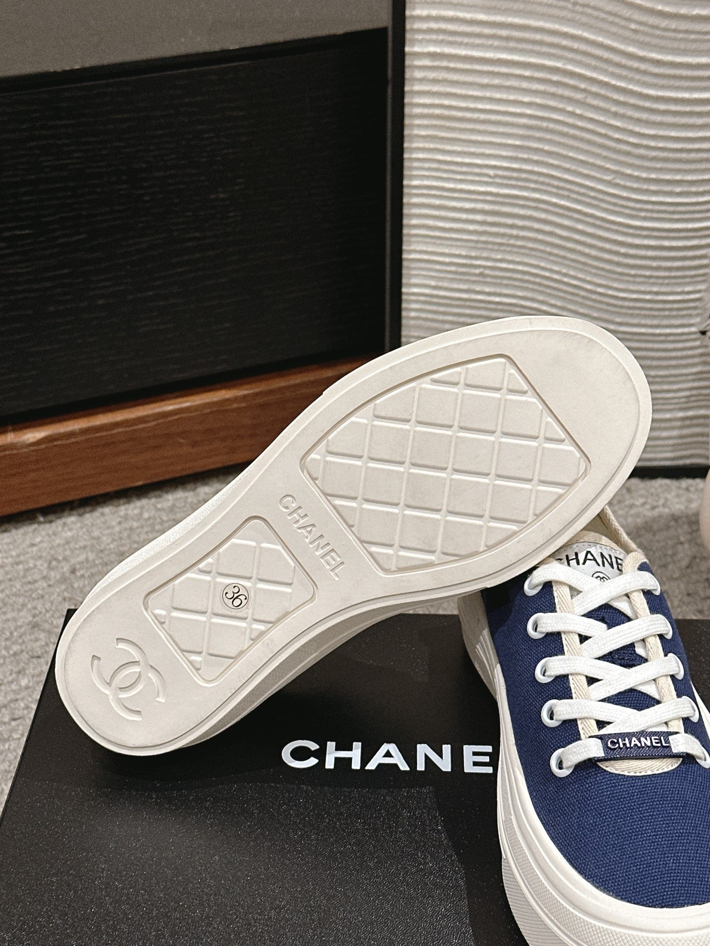 LACE-UP SNEAKERS IN NAVY BLUE CANVAS、mysite、Cacoeks