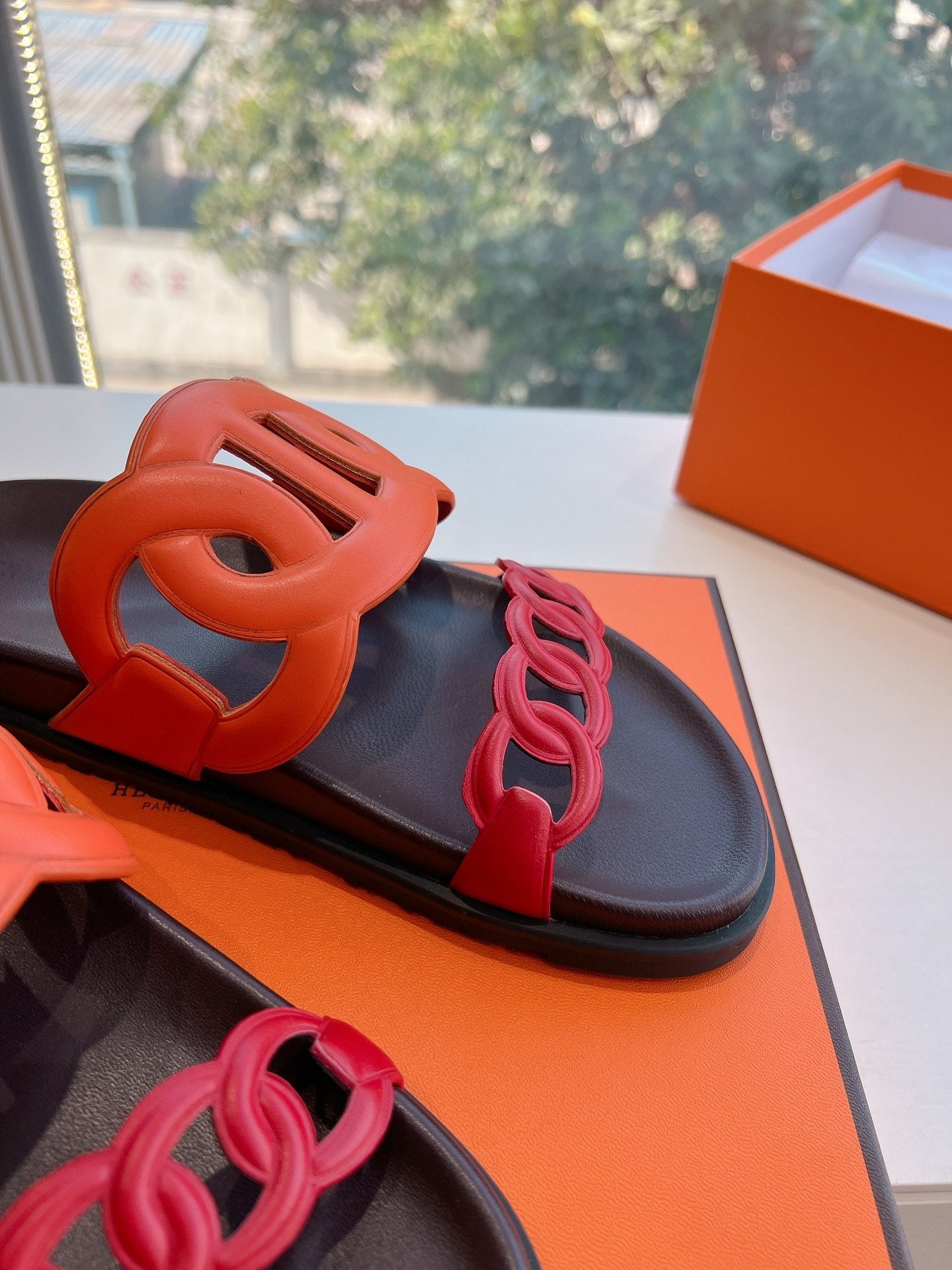 EXTRA SANDAL IN CHERRY RED MIX FIRE ORANGE CALFSKIN、mysite、Cacoeks