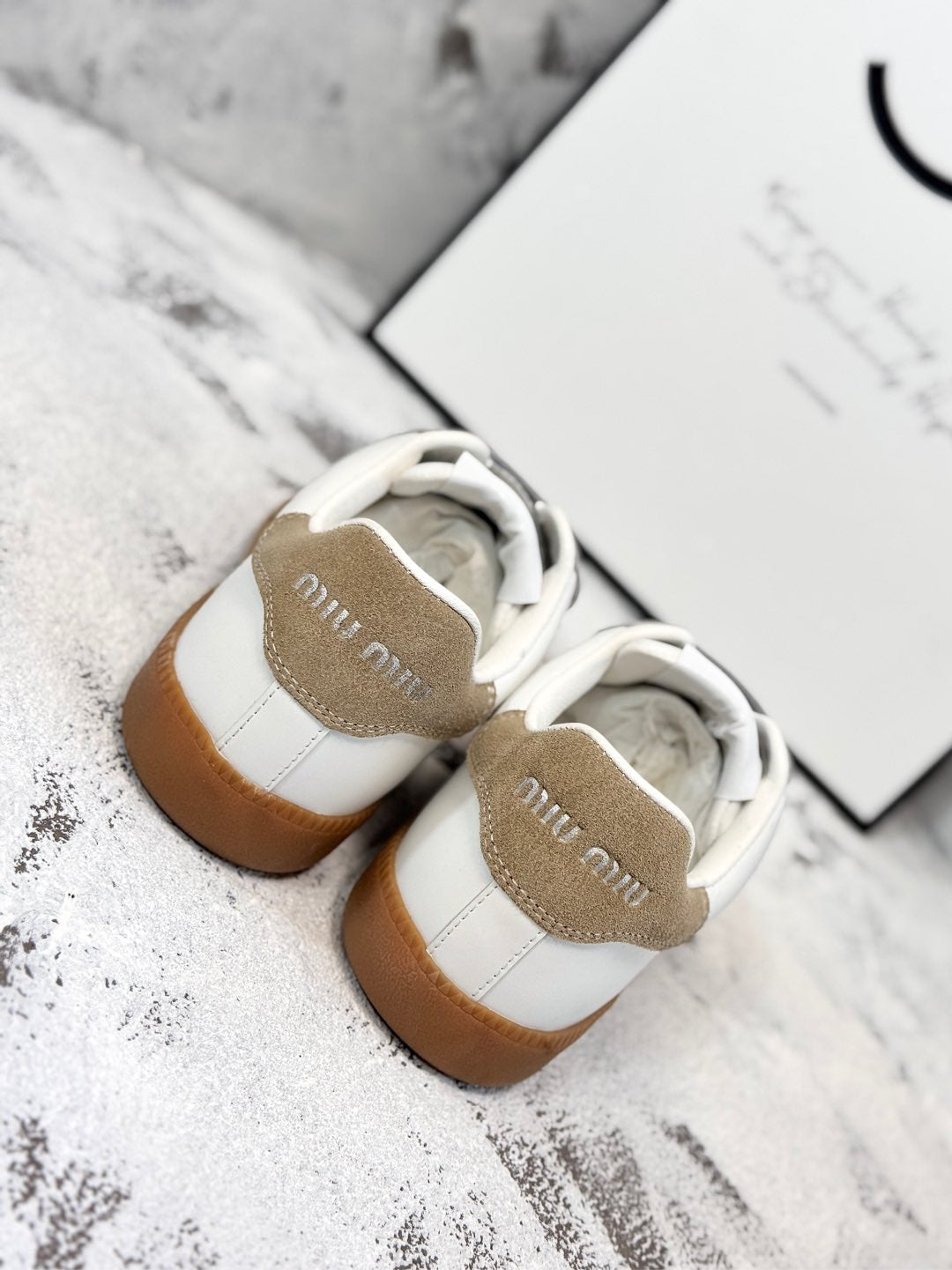 RETRO SNEAKERS WITH RIPTAPE STRAPS IN WHITE LAMBSKIN MIX PEANUT SUEDE、mysite、Cacoeks