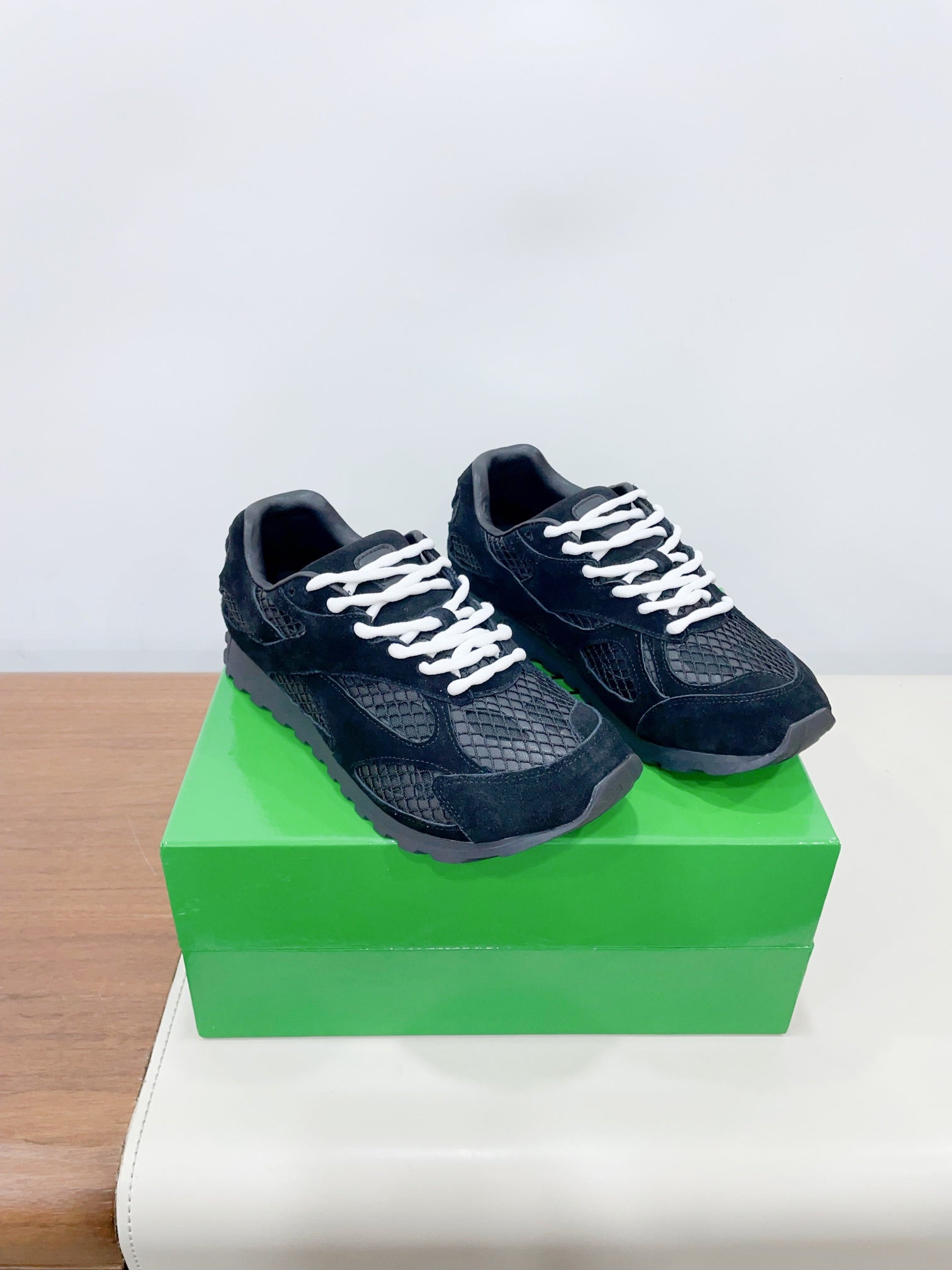 ORBIT SNEAKER IN BLACK SUEDE AND TECHNICAL MESH、mysite、Cacoeks