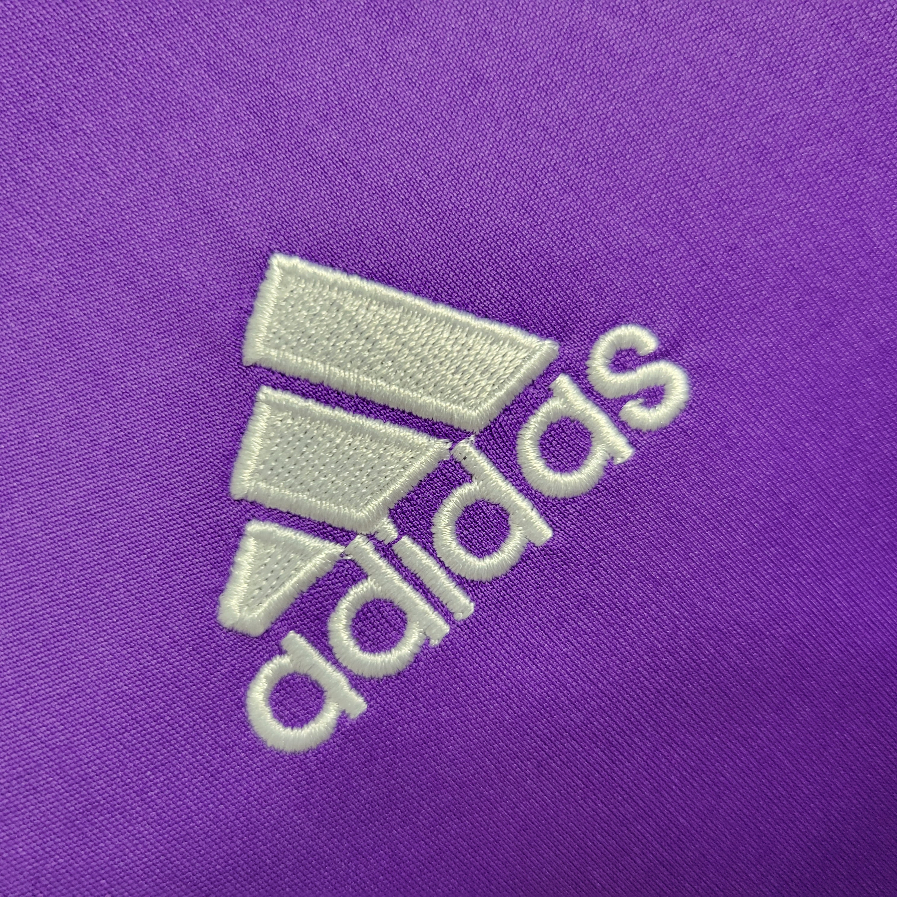 Higojerseys-Real Madrid Retro 16-17 Away Jersey - Champions League Final Version