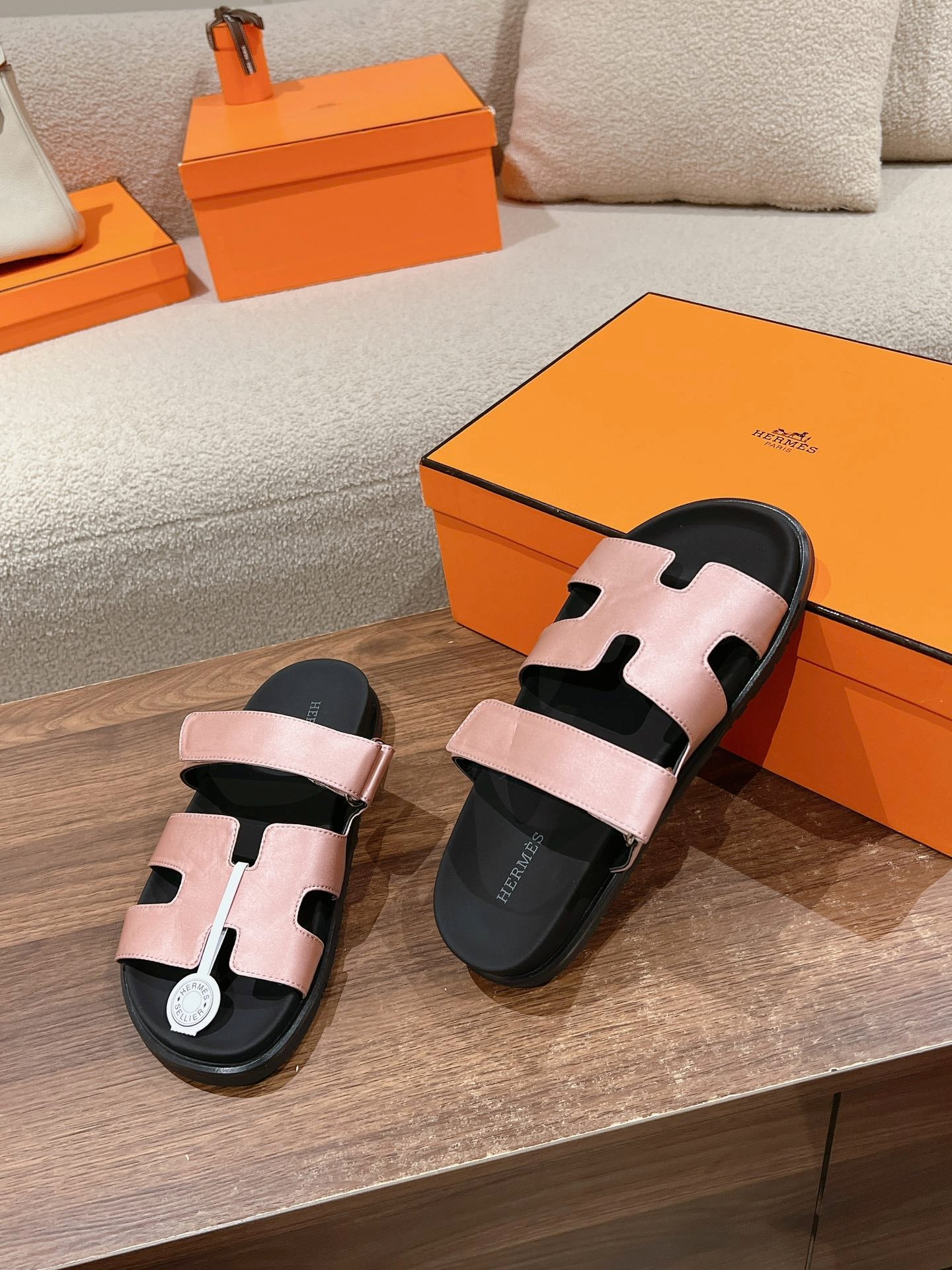 CHYPRE SANDAL BLACK MIX PASTEL PINK CALFSKIN、mysite、Cacoeks