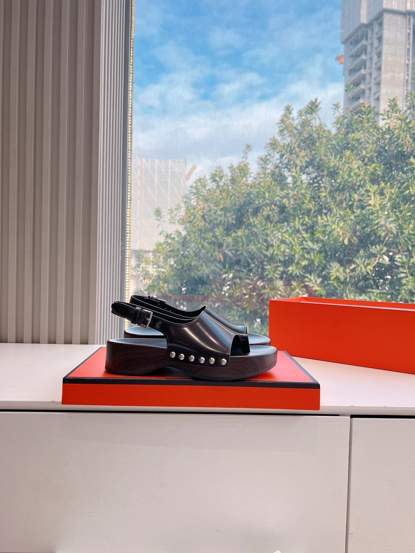 FLAT SANDAL IN BRUNETTE BROWN CALFSKIN、mysite、Cacoeks